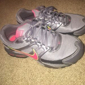 Nike Reax tennis shoes